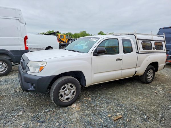 2015 TOYOTA TACOMA