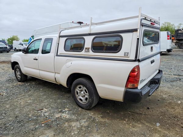 2015 TOYOTA TACOMA