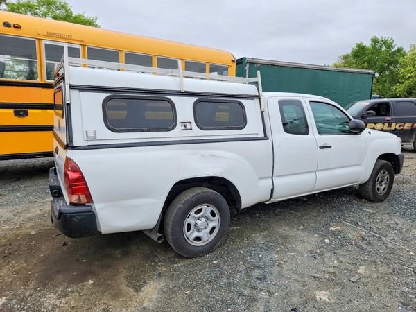 2015 TOYOTA TACOMA