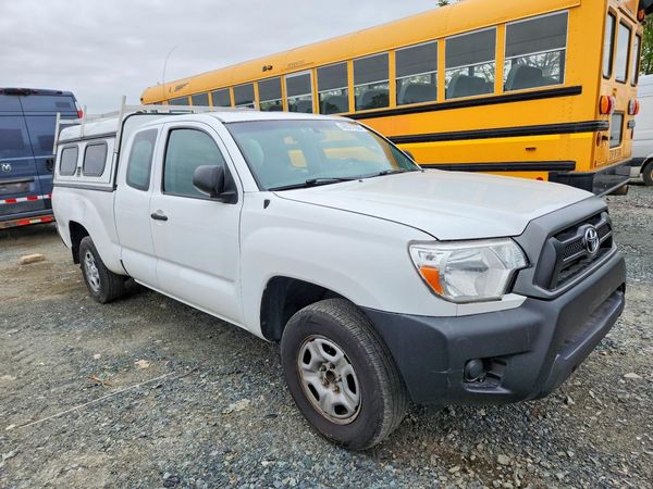 2015 TOYOTA TACOMA