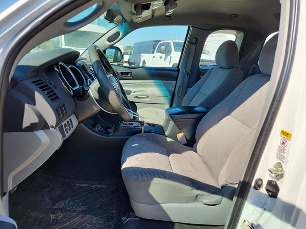 2015 TOYOTA TACOMA