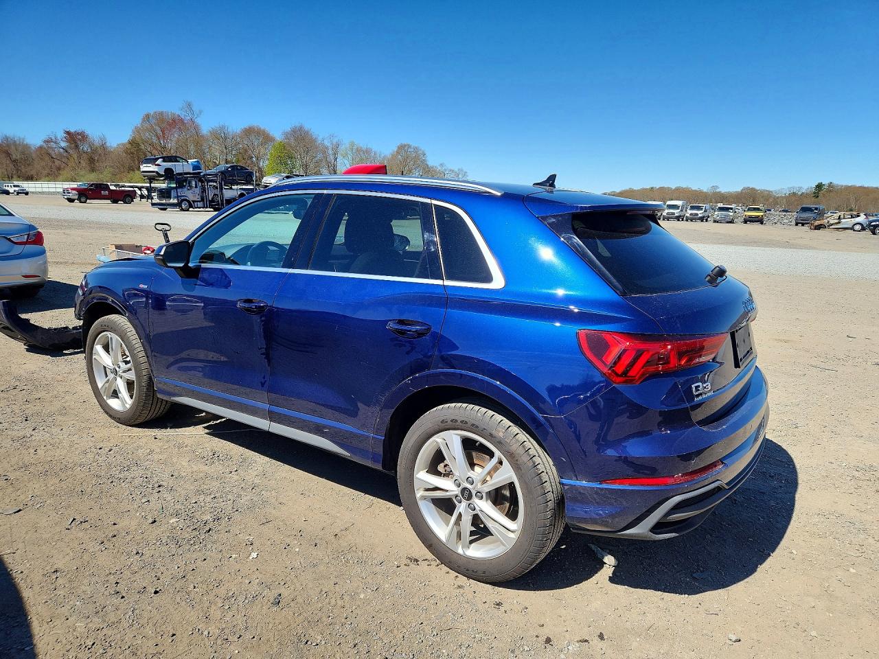 2024 AUDI Q3 S Line quattro Premium