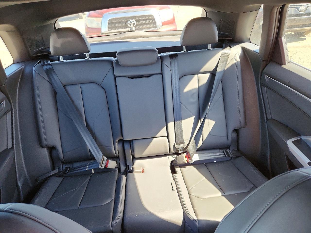 2024 AUDI Q3 S Line quattro Premium