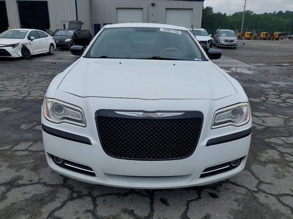 2012 CHRYSLER 300