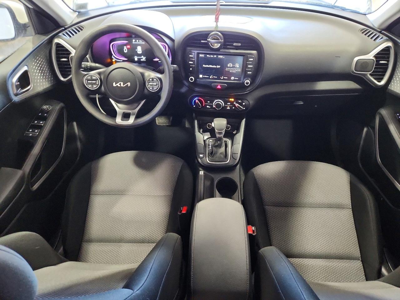 2024 KIA SOUL LX, S