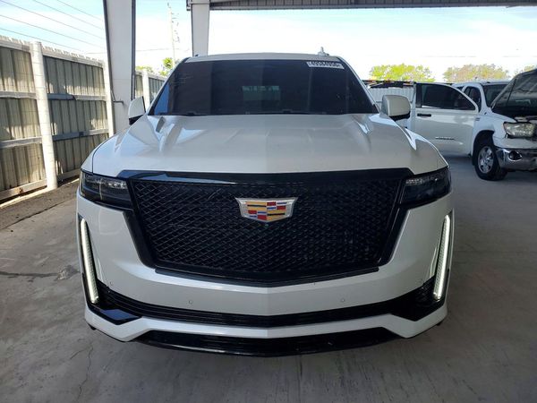 2022 CADILLAC ESCALADE Sport