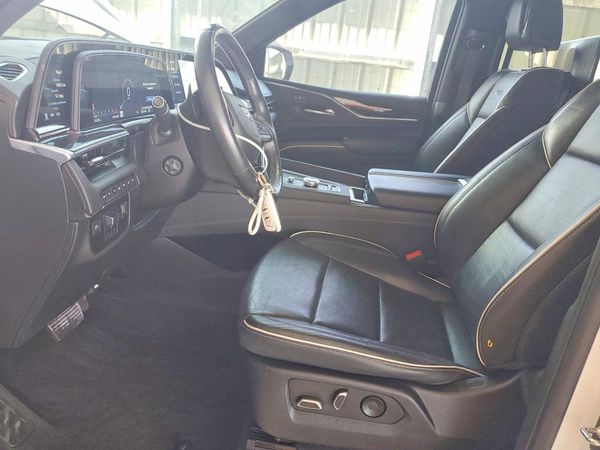 2022 CADILLAC ESCALADE Sport