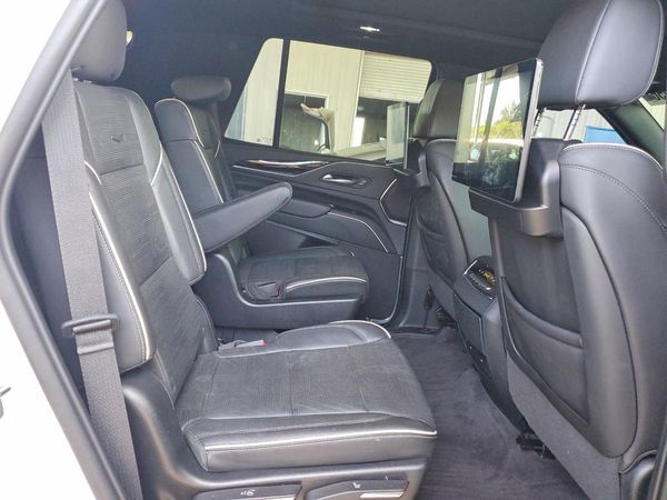 2022 CADILLAC ESCALADE Sport