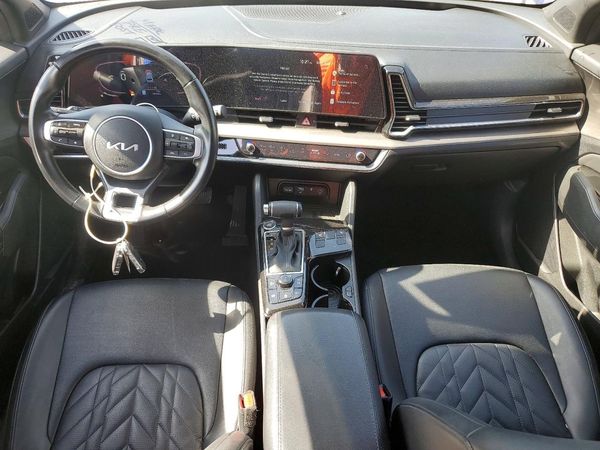 2023 KIA SPORTAGE X-LINE