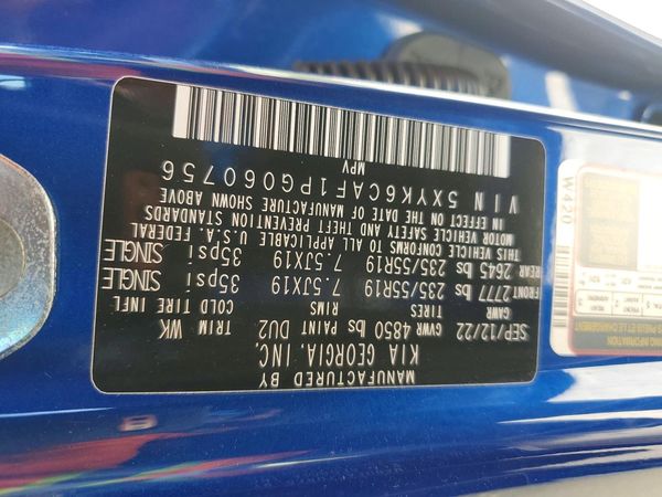 2023 KIA SPORTAGE X-LINE