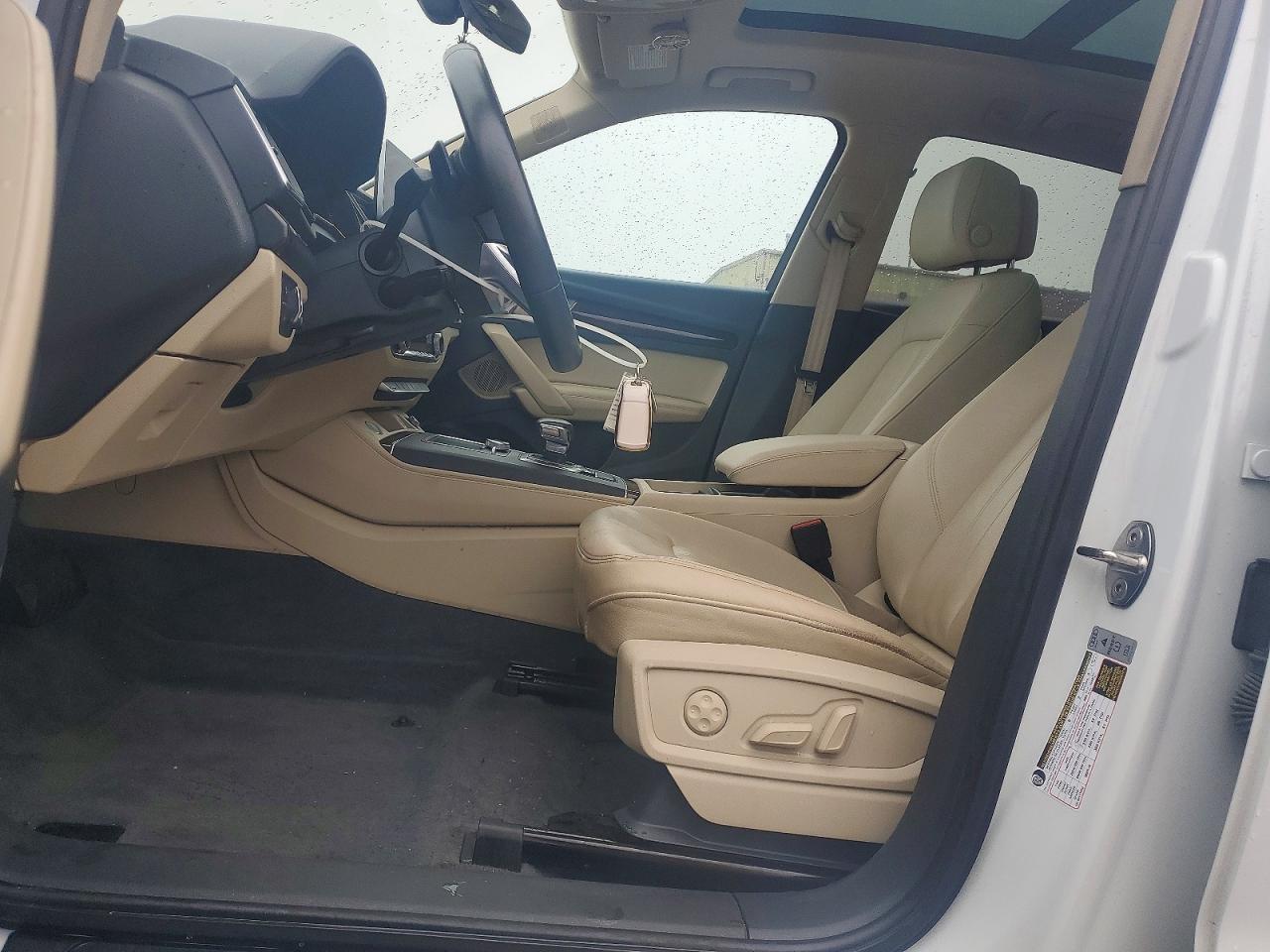 2019 AUDI Q5 quattro Premium Plus