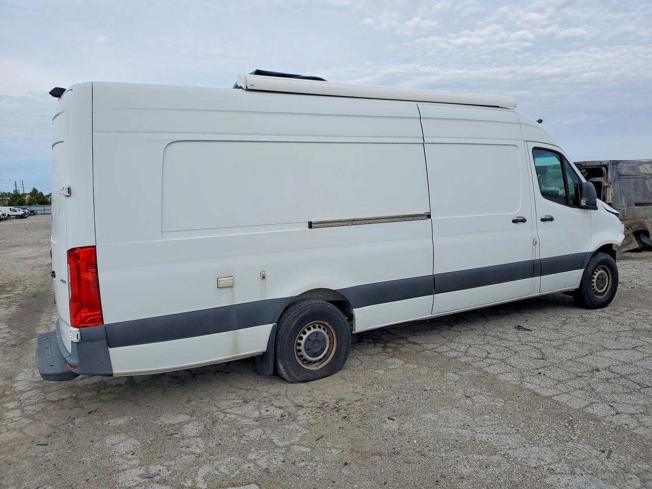 2020 MERCEDES-BENZ SPRINTER 907 (VS30)