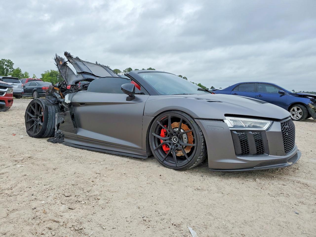 2017 AUDI R8 V10