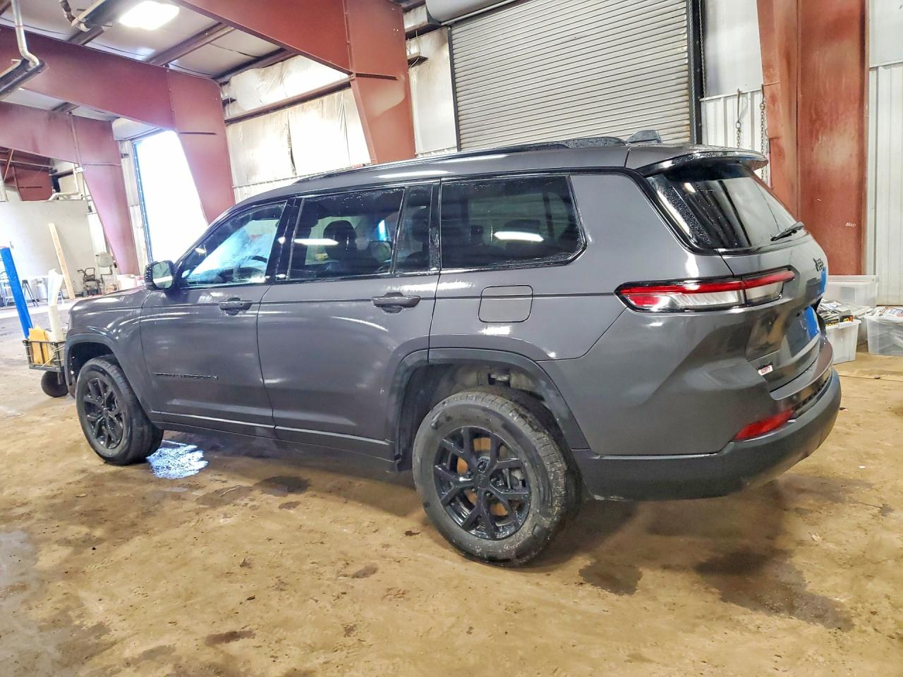 2025 JEEP GRAND CHEROKEE Laredo, Altitude