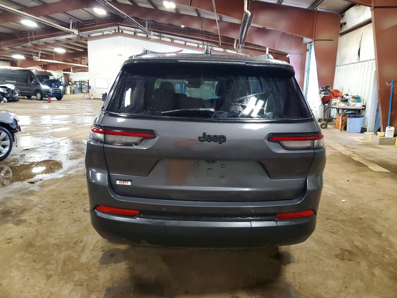 2025 JEEP GRAND CHEROKEE Laredo, Altitude