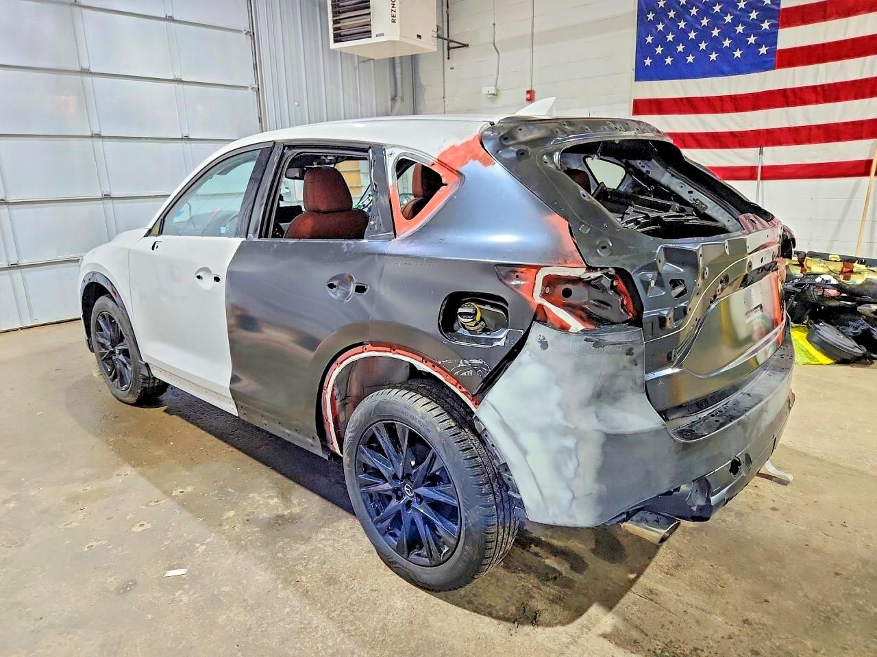 2024 MAZDA CX-5 Carbon Turbo