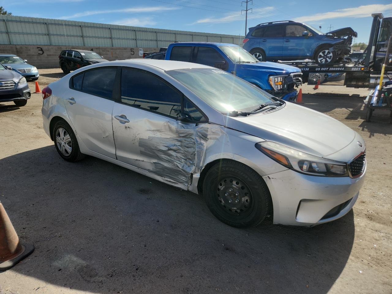 2017 KIA FORTE LX Base