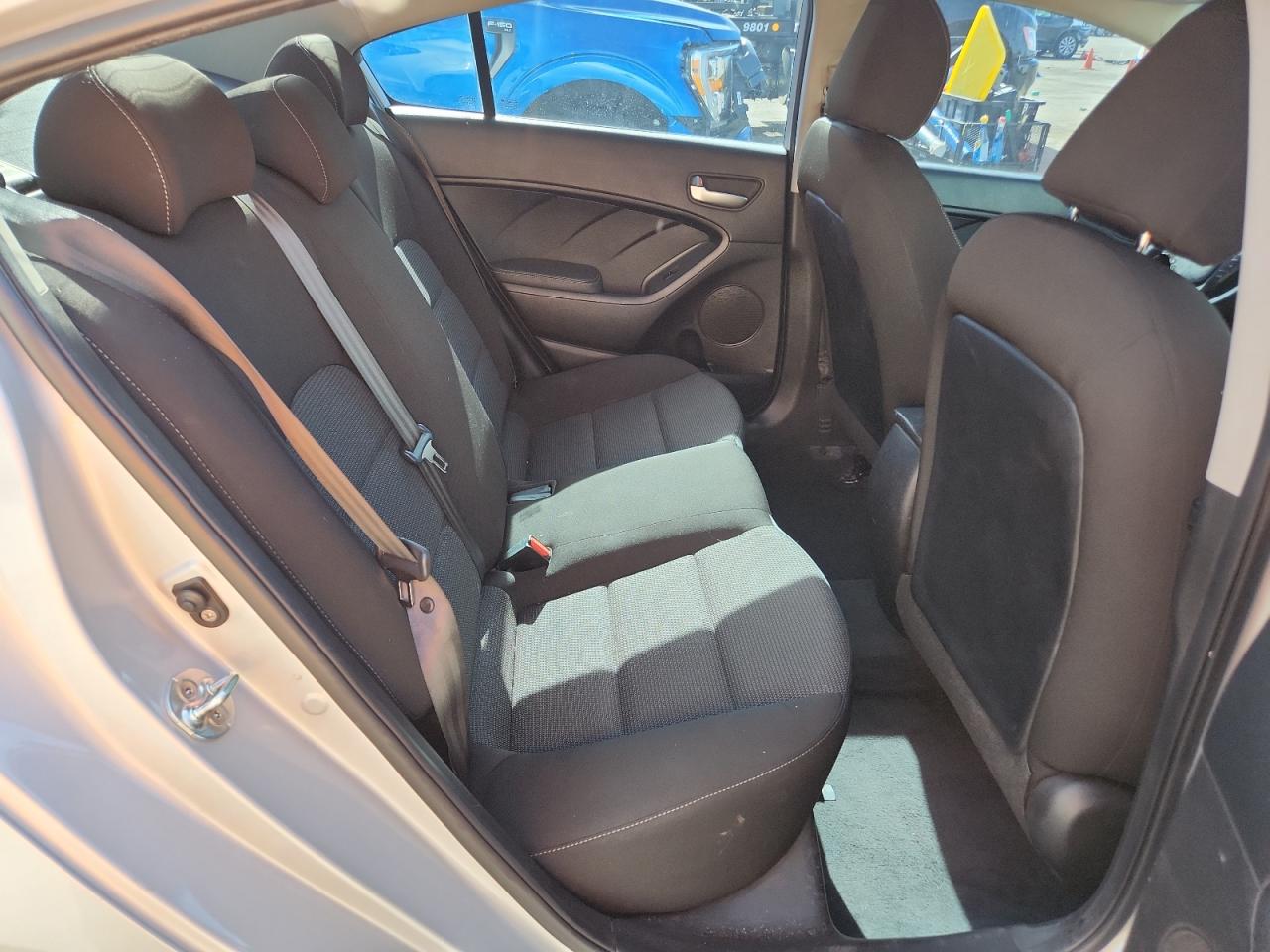 2017 KIA FORTE LX Base