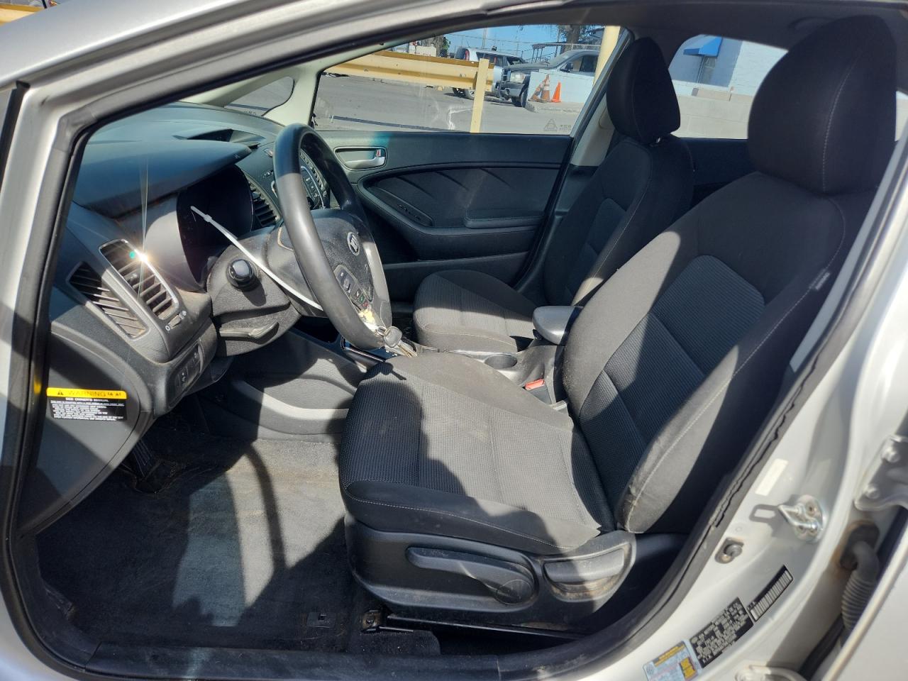 2017 KIA FORTE LX Base