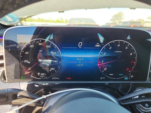 2024 MERCEDES-BENZ E