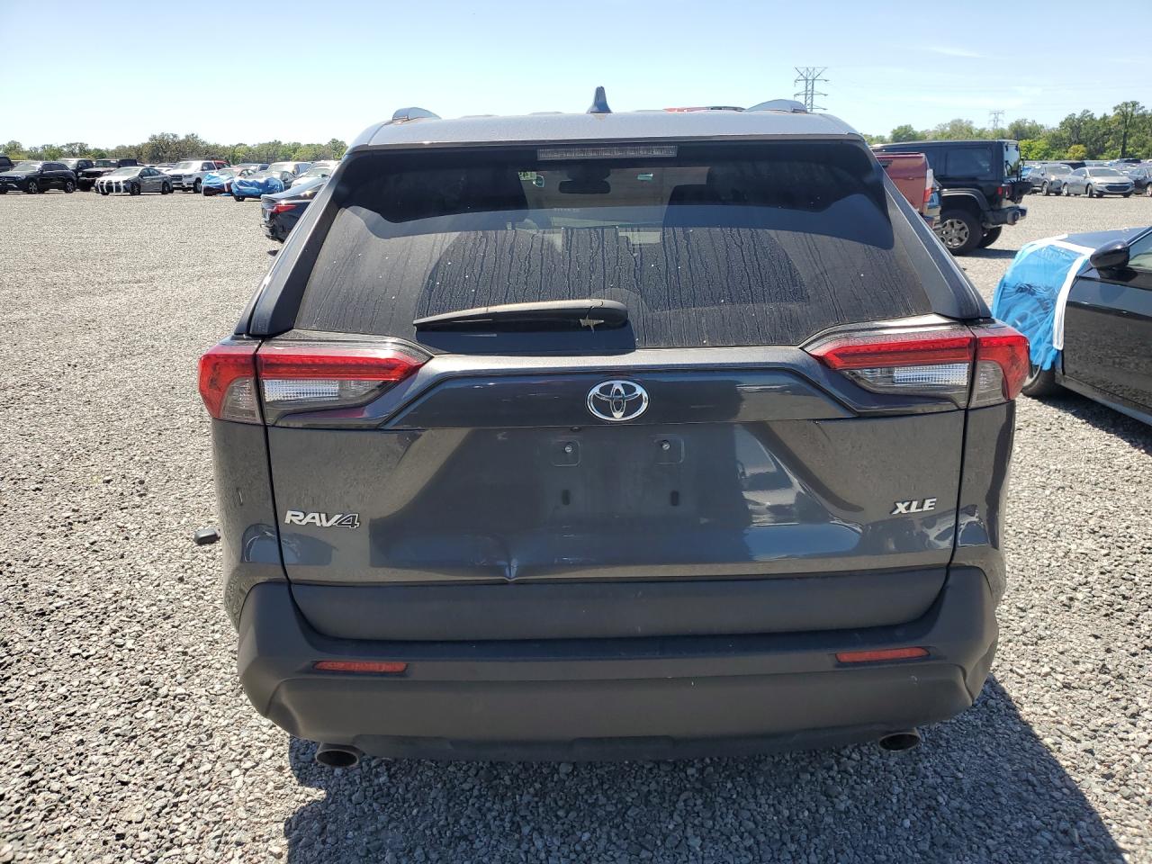 2023 TOYOTA RAV4 XLE
