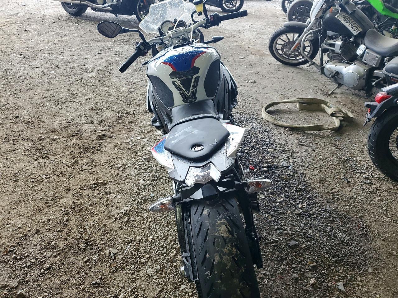 2018 BMW S 1000