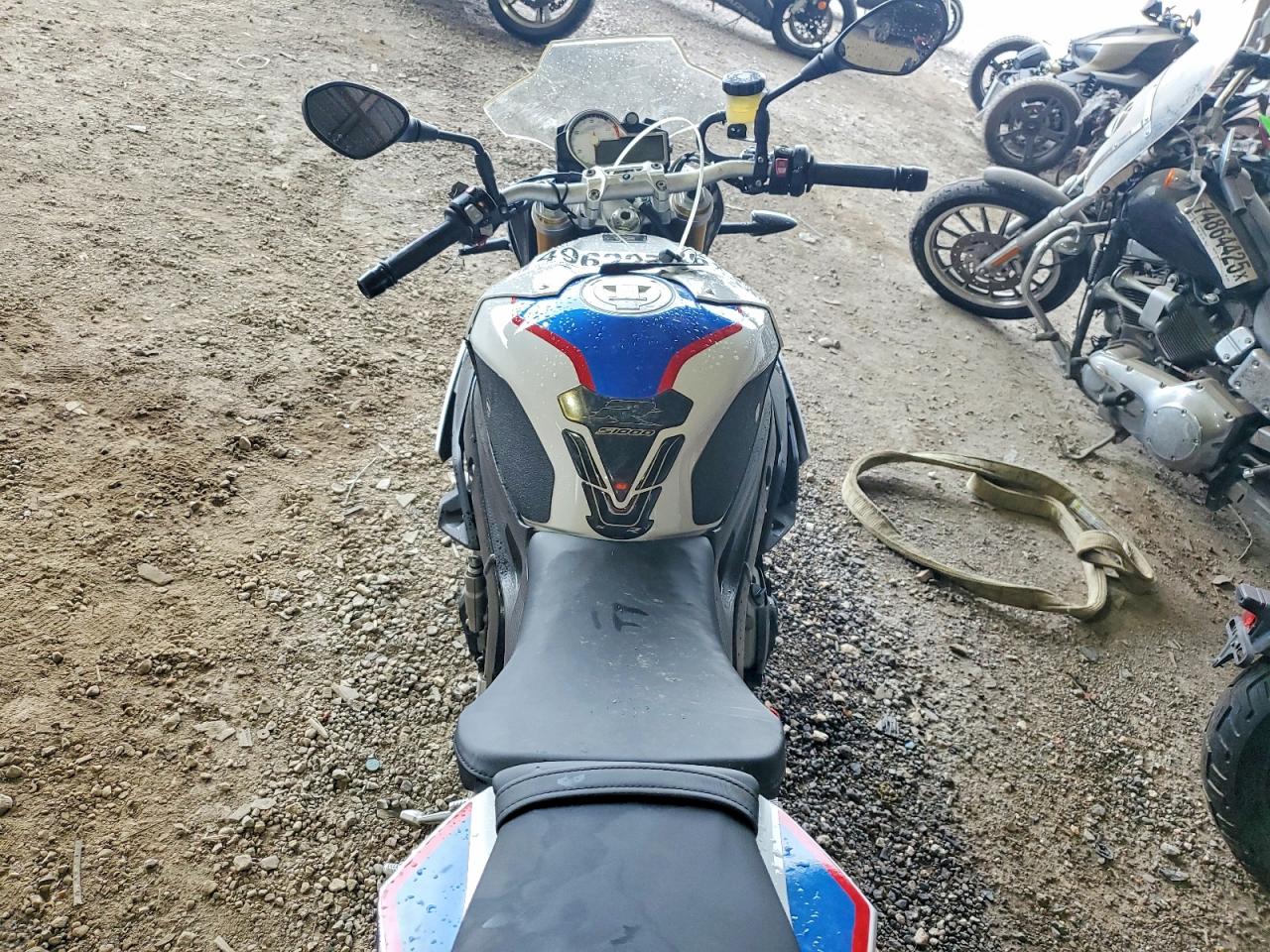 2018 BMW S 1000