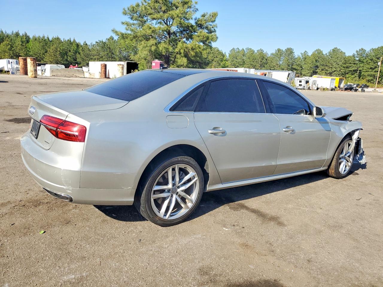 2017 AUDI A8 quattro L