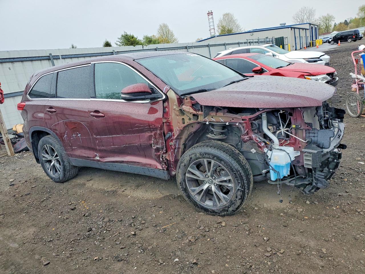 2019 TOYOTA HIGHLANDER LE/LE Plus