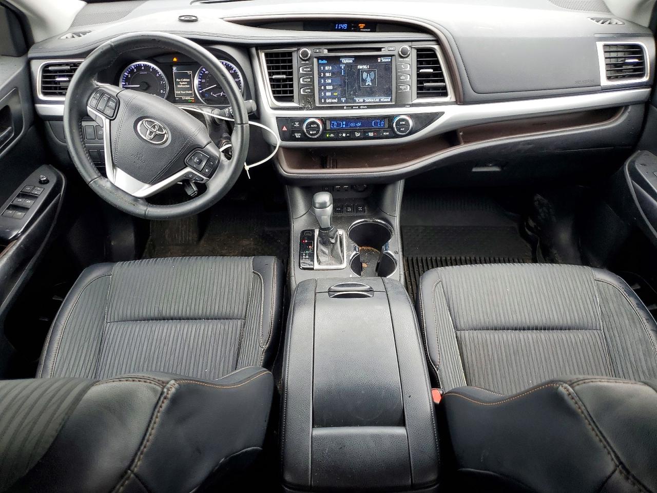 2019 TOYOTA HIGHLANDER LE/LE Plus