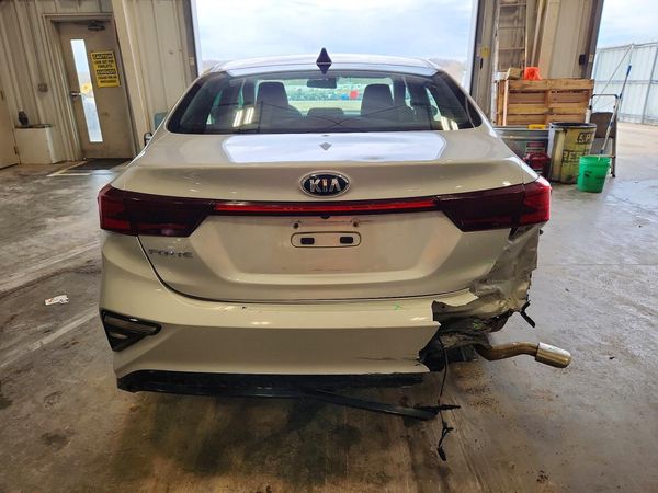 2021 KIA FORTE FE, LXS