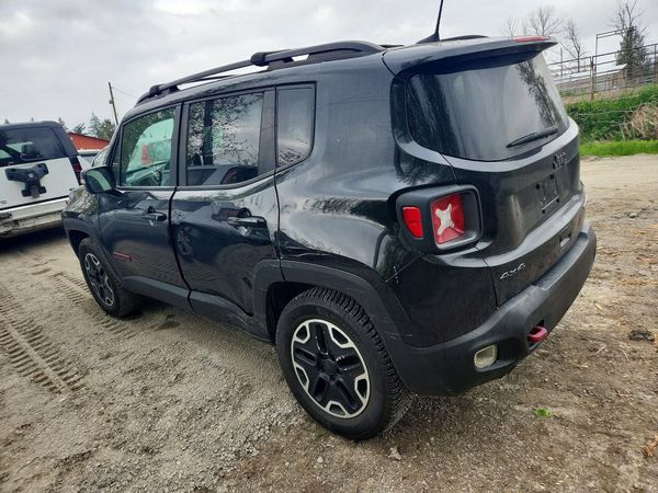 2018 JEEP RENEGADE Trailhawk