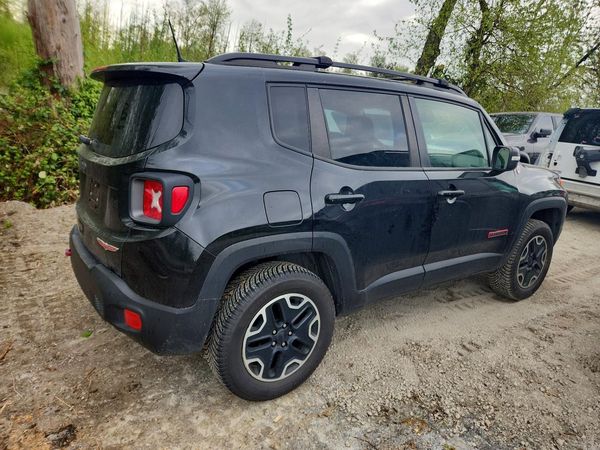 2018 JEEP RENEGADE Trailhawk