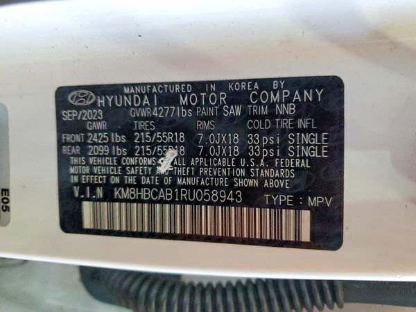 2024 HYUNDAI KONA SE