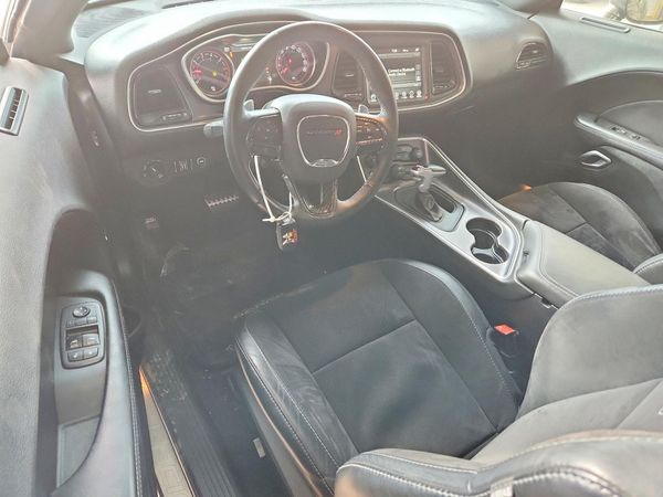 2017 DODGE CHALLENGER