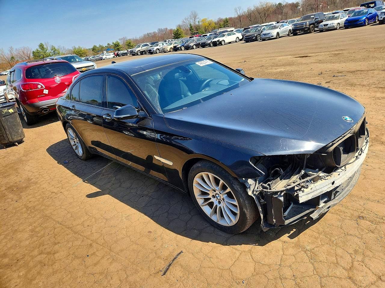 2014 BMW 740
