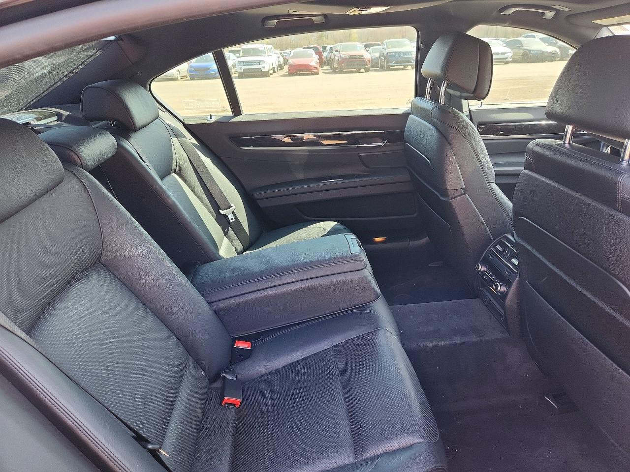 2014 BMW 740 xDrive