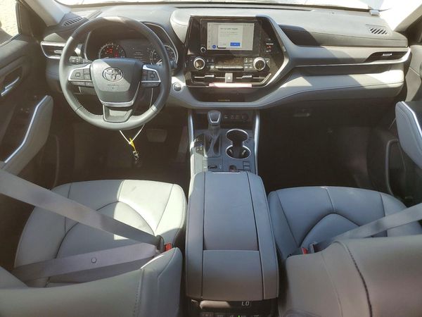 2025 TOYOTA HIGHLANDER LE, XLE, Limited