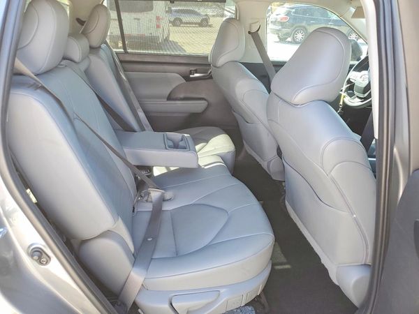 2025 TOYOTA HIGHLANDER LE, XLE, Limited