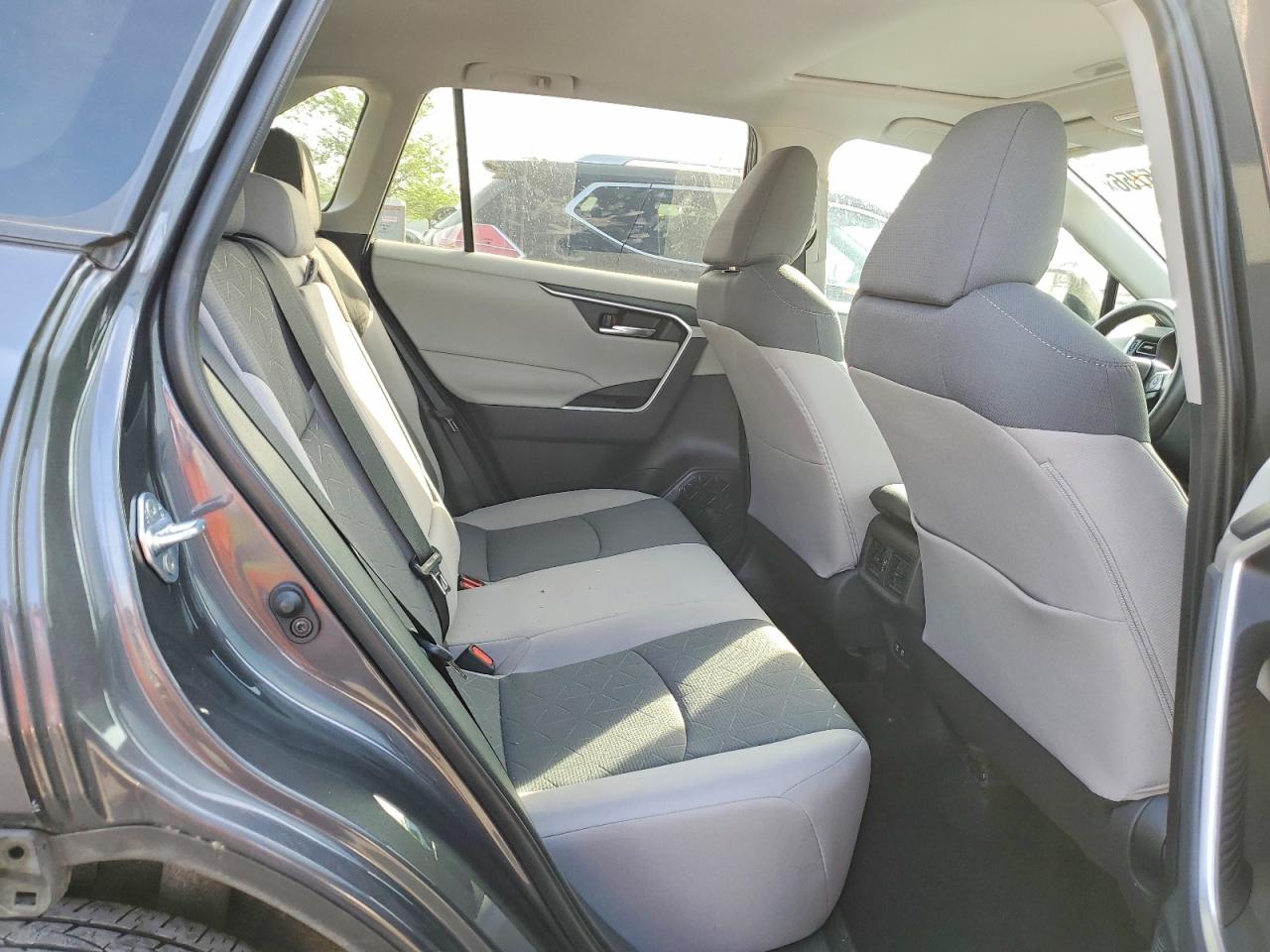 2019 TOYOTA RAV4 XLE / XLE Premium 4WD