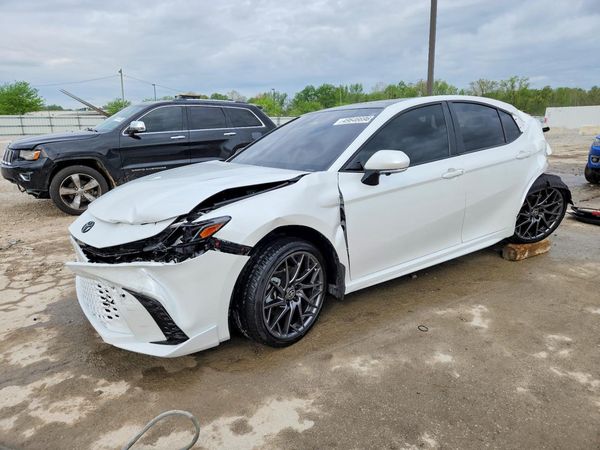 2025 TOYOTA CAMRY