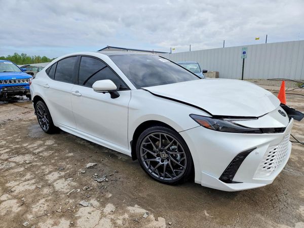 2025 TOYOTA CAMRY