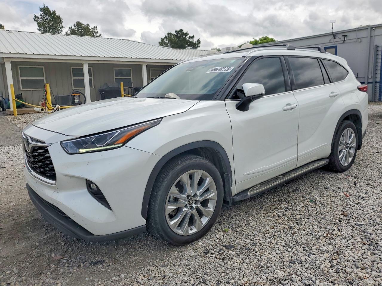 2022 TOYOTA HIGHLANDER
