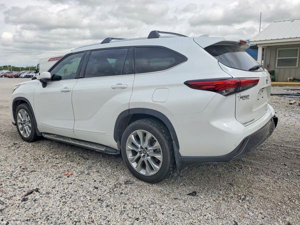 2022 TOYOTA HIGHLANDER