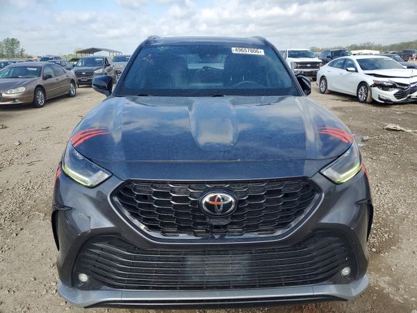 2021 TOYOTA HIGHLANDER