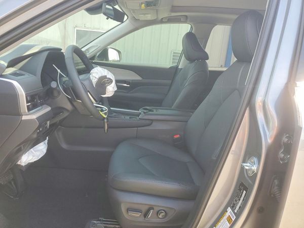 2026 TOYOTA GRAND HIGHLANDER