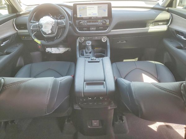 2026 TOYOTA GRAND HIGHLANDER