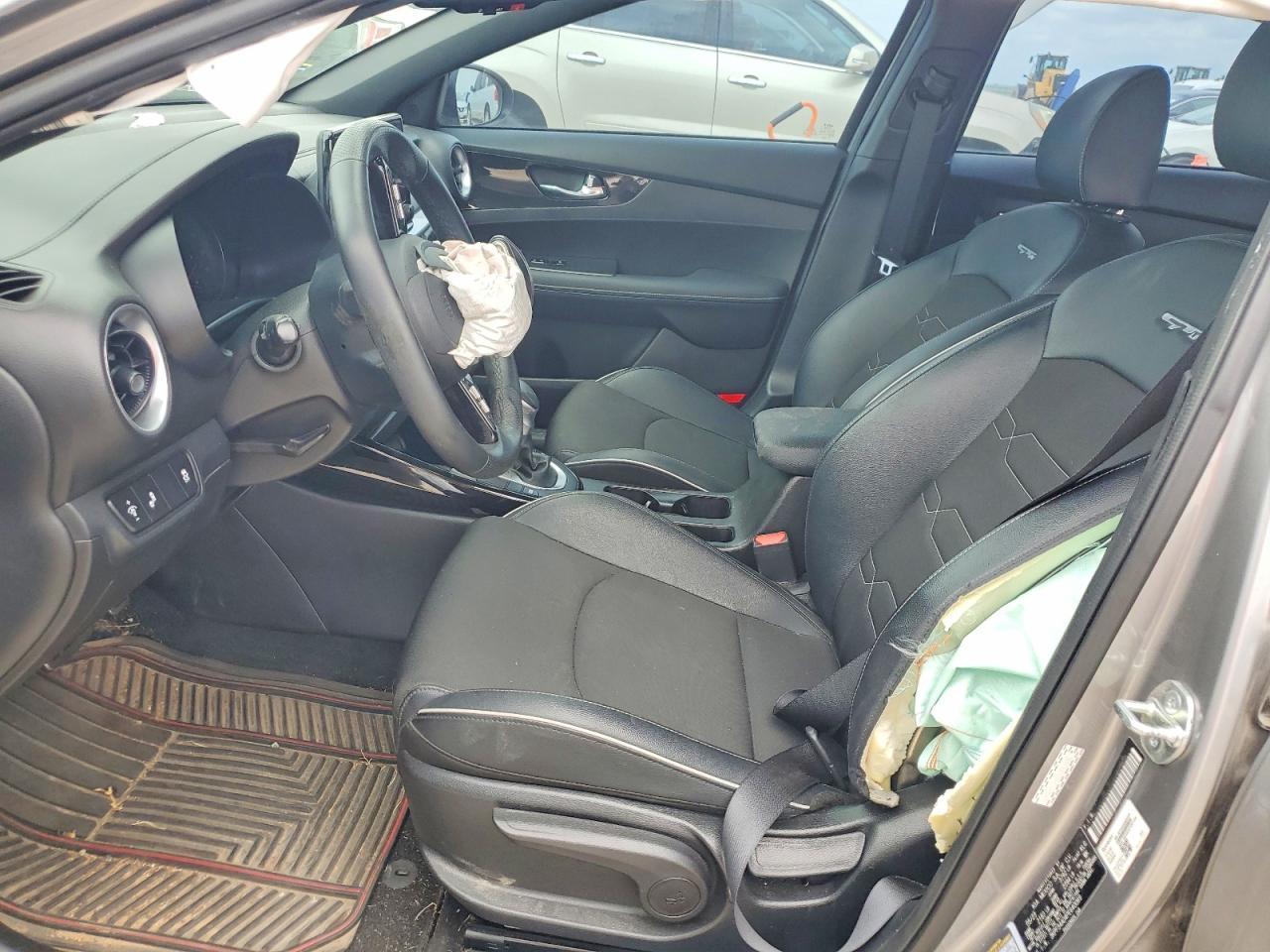 2023 KIA FORTE GT Line