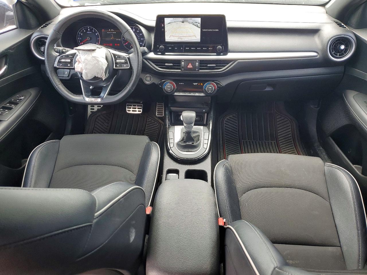 2023 KIA FORTE GT Line