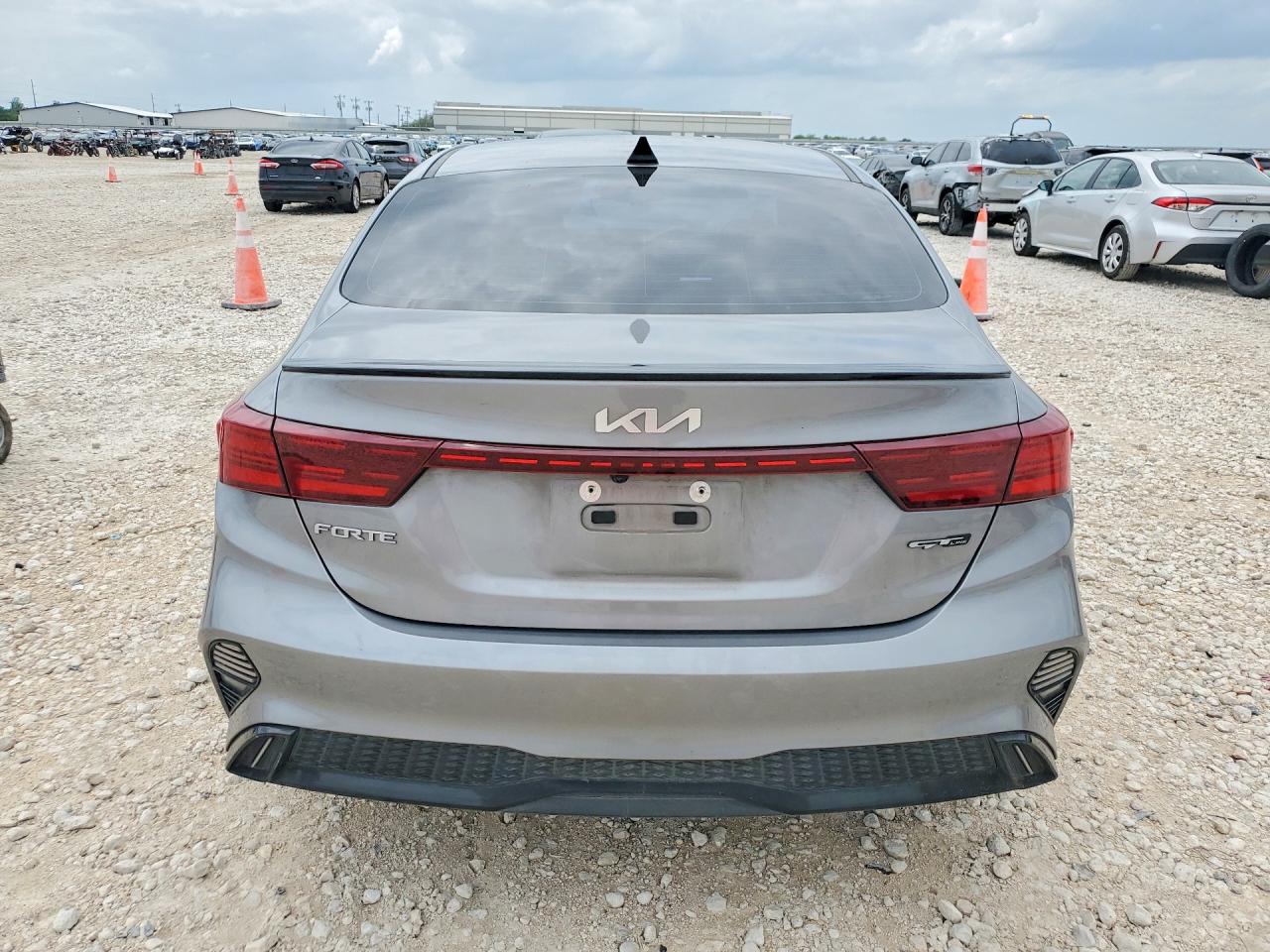 2023 KIA FORTE GT Line